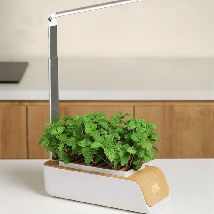 Intelligent Hydroponic Light Planter